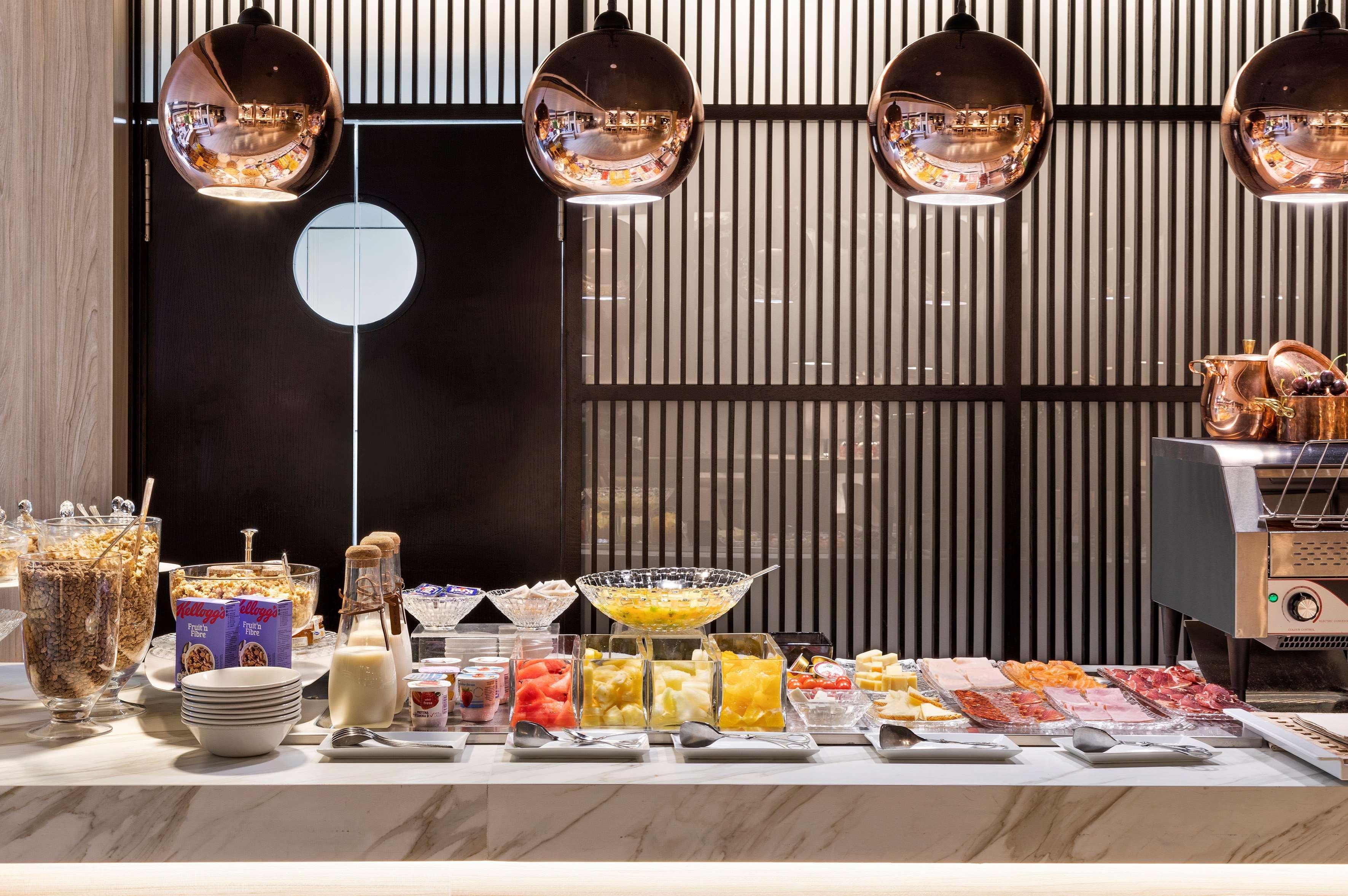 Melia Castilla Madrid Eksteriør bilde