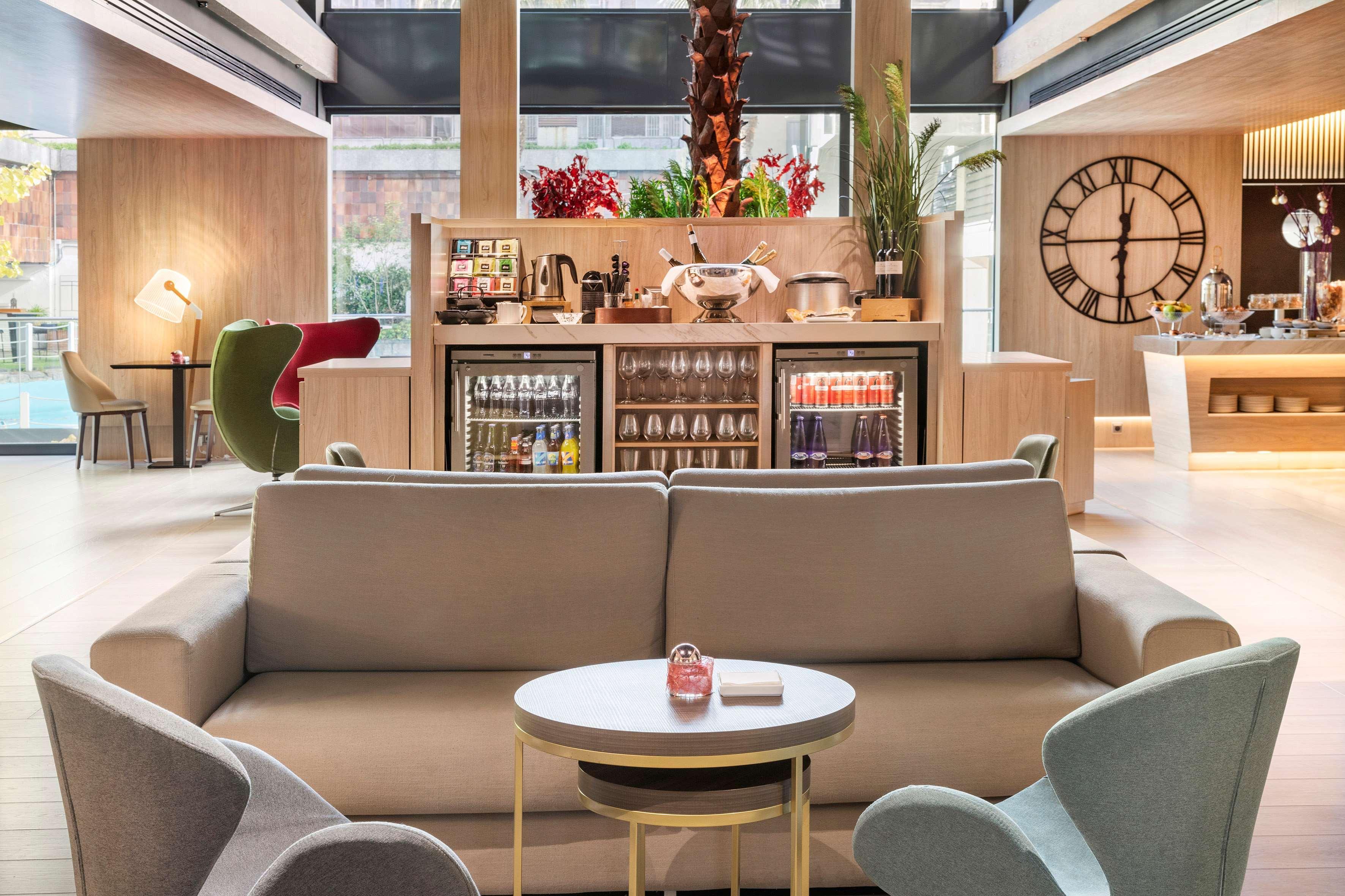 Melia Castilla Madrid Eksteriør bilde