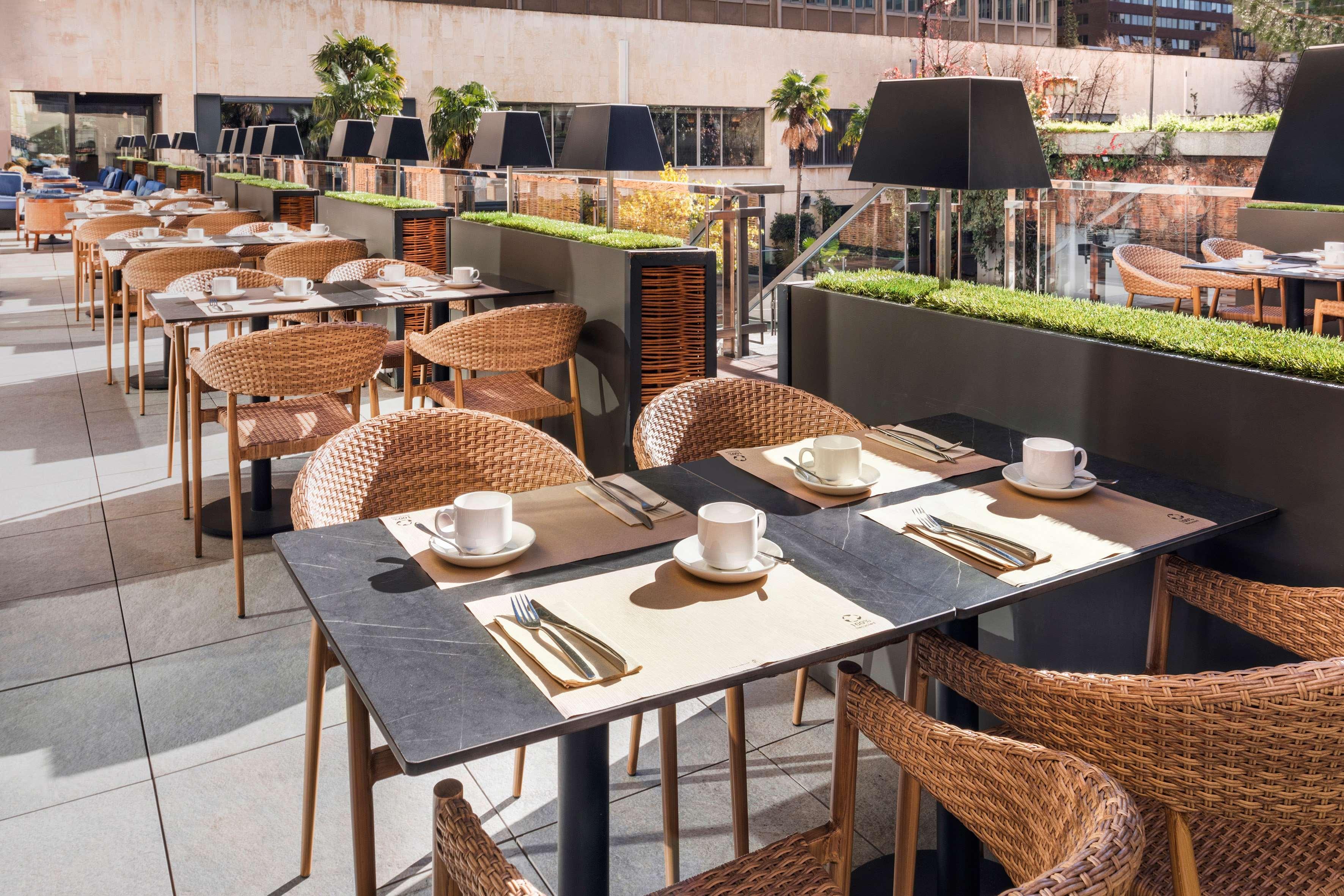Melia Castilla Madrid Eksteriør bilde