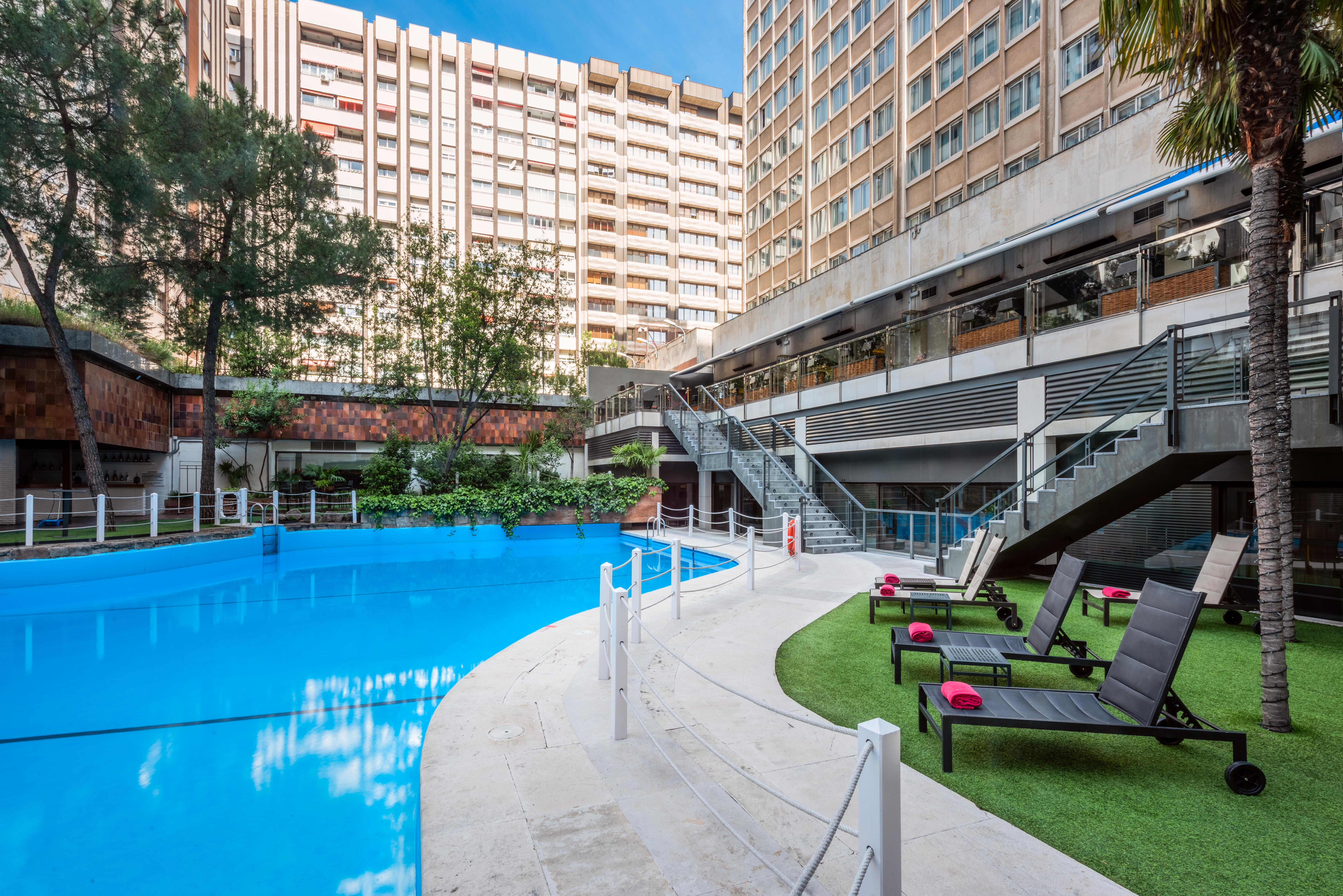 Melia Castilla Madrid Eksteriør bilde